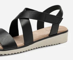 SO ALL ,Sandaler med remmar